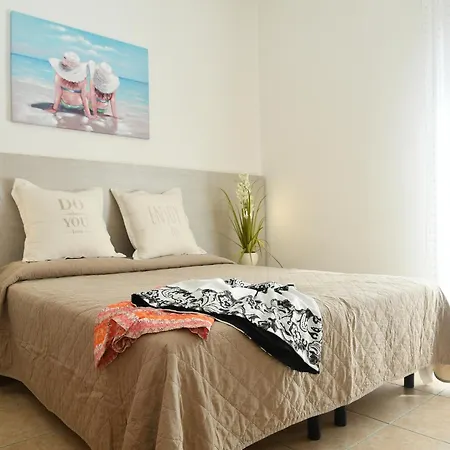 Vienna Отель Мизано-Адриатико